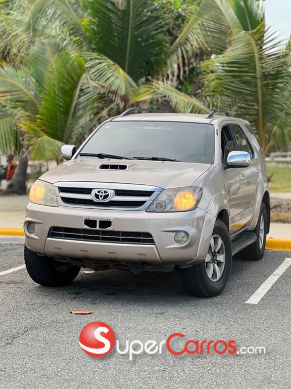 2006 Toyota Fortuner SRV