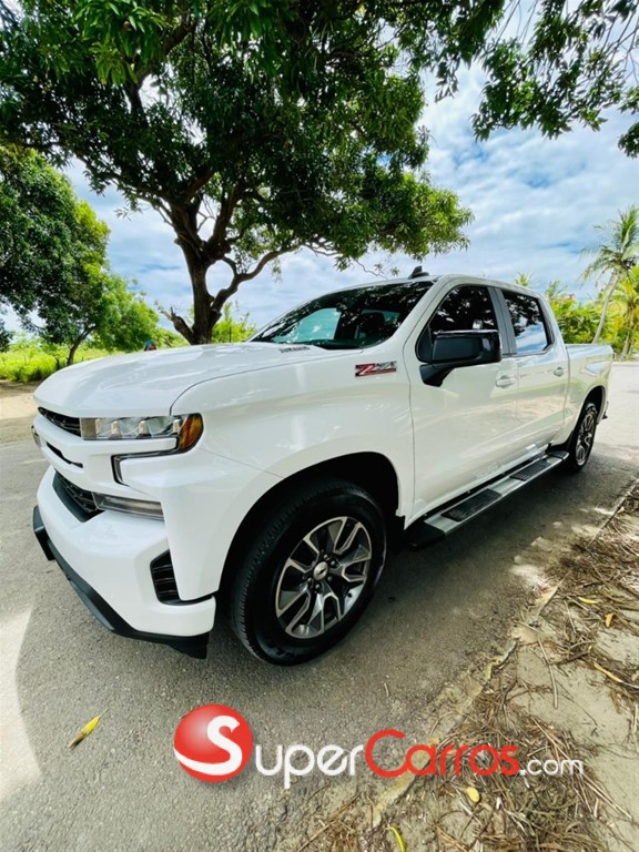 2020 Chevrolet Silverado RST
