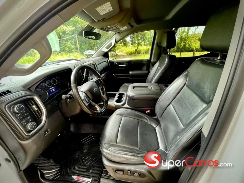 2020 Chevrolet Silverado RST — foto 4 / 12