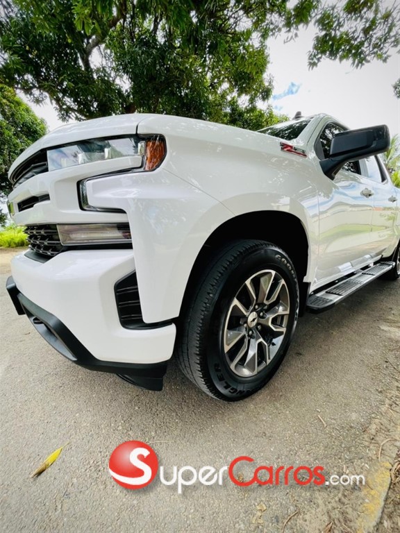 2020 Chevrolet Silverado RST — foto 7 / 12