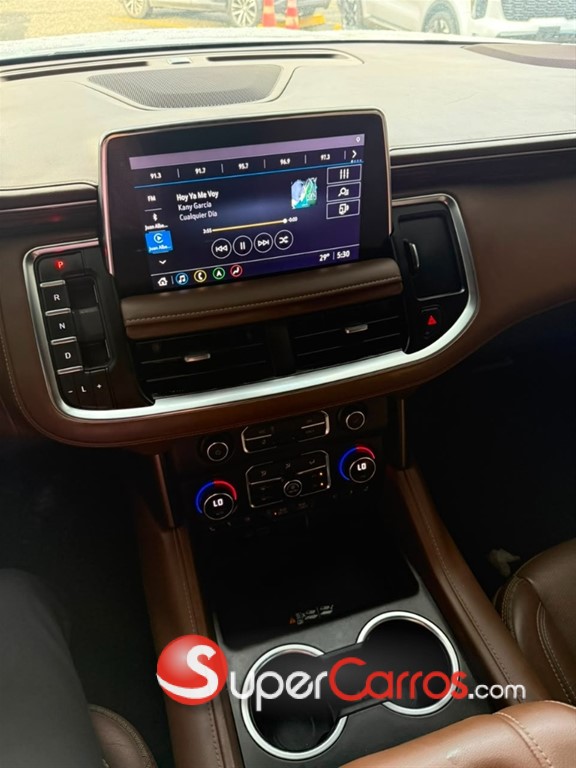 2021 Chevrolet Suburban Highcountry — foto 9 / 12