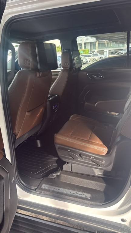 2021 Chevrolet Suburban Highcountry — foto 12 / 12