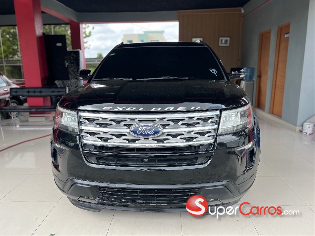 2018 Ford Explorer Limited — foto 2 / 12