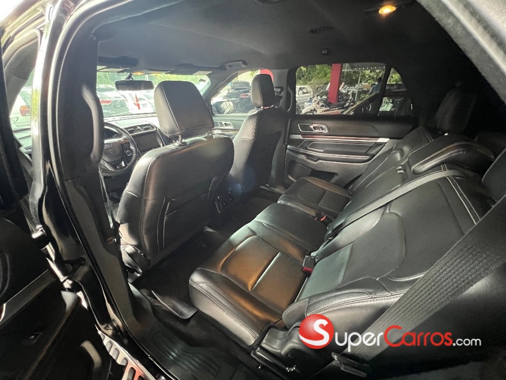 2018 Ford Explorer Limited — foto 6 / 12