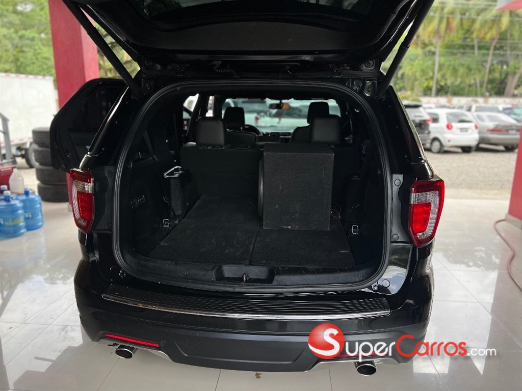 2018 Ford Explorer Limited — foto 9 / 12
