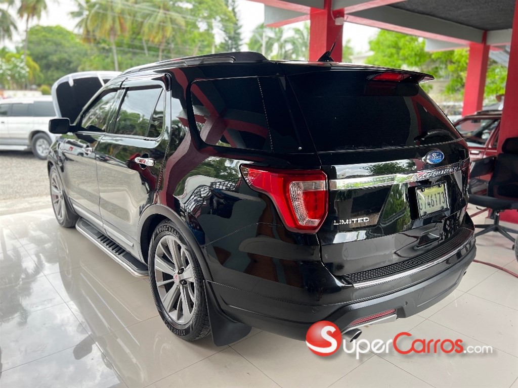 2018 Ford Explorer Limited — foto 10 / 12