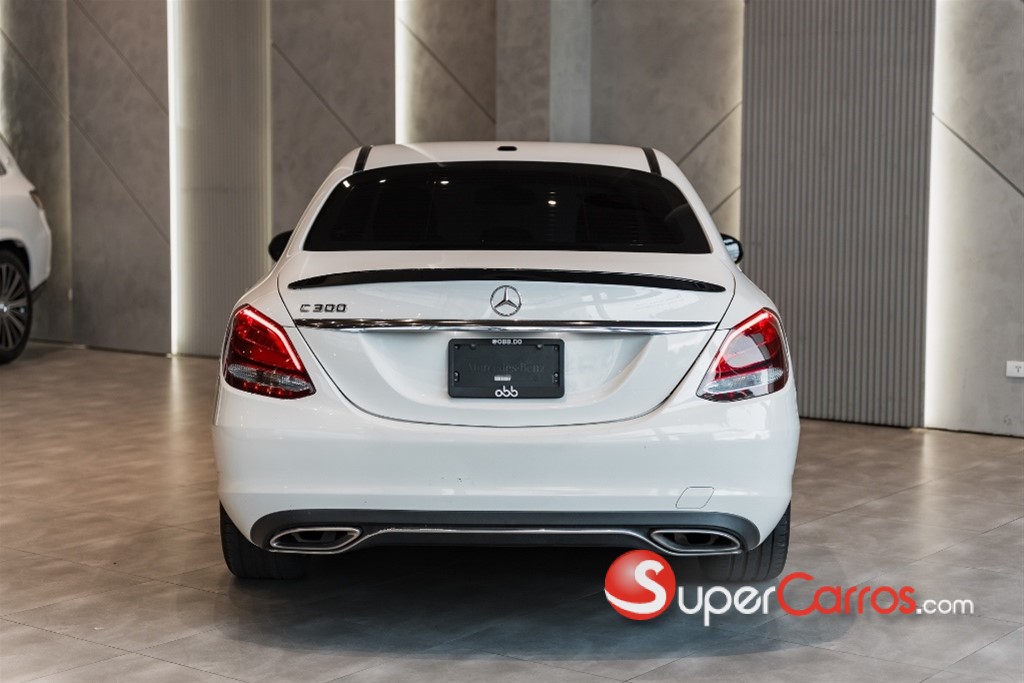2017 Mercedes-Benz Clase C 300 — foto 5 / 12