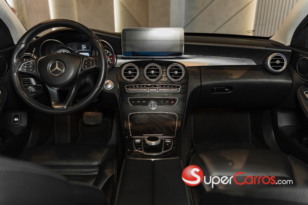 2017 Mercedes-Benz Clase C 300 — foto 11 / 12