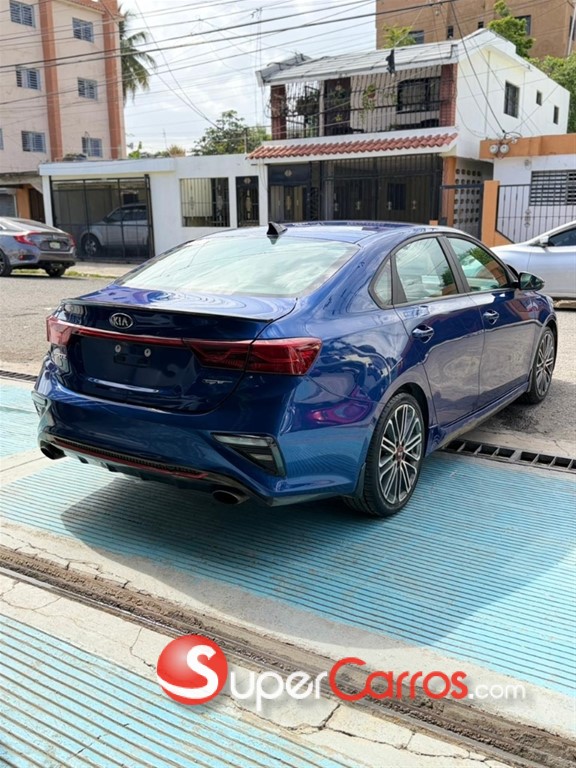 2021 Kia Forte GT Line — foto 7 / 12
