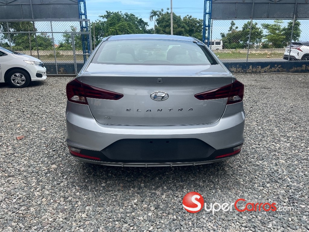 2020 Hyundai Elantra — foto 4 / 10