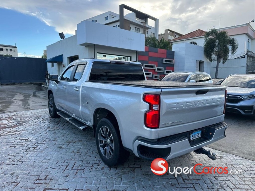 2020 Chevrolet Silverado LT — foto 3 / 8