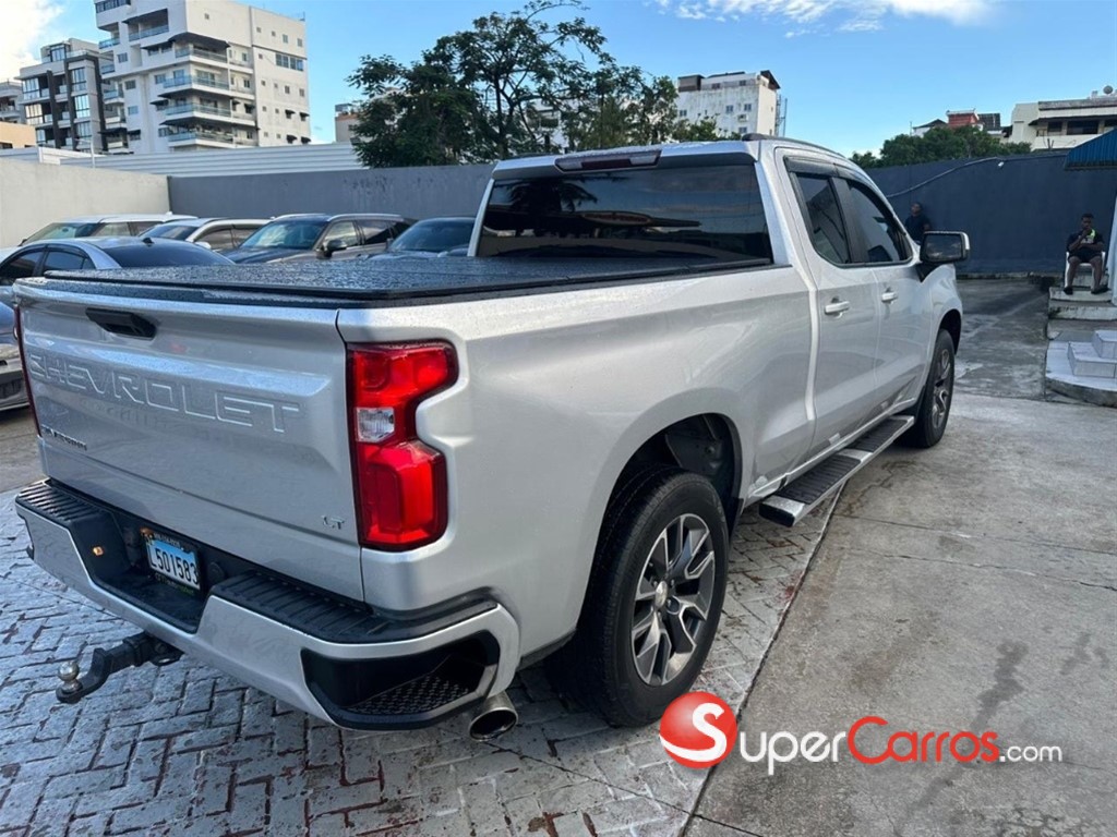 2020 Chevrolet Silverado LT — foto 4 / 8