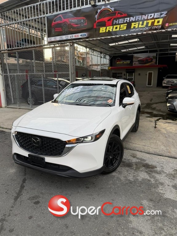 2022 Mazda CX-5 Preferred — foto 3 / 10