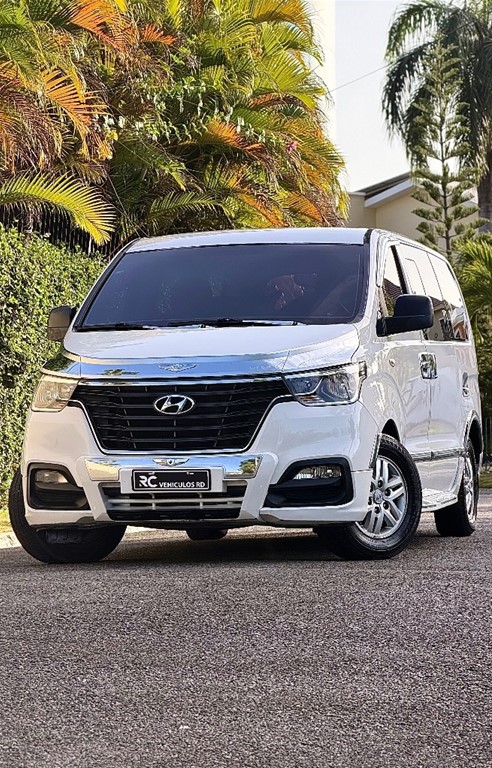 2019 Hyundai Grand Starex