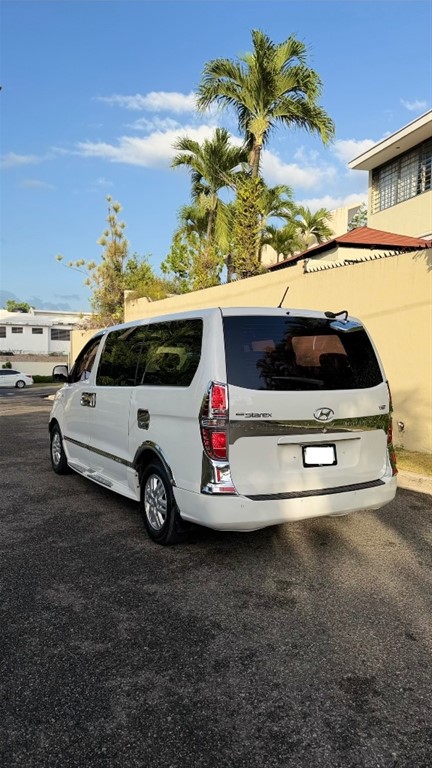 2019 Hyundai Grand Starex — foto 6 / 12