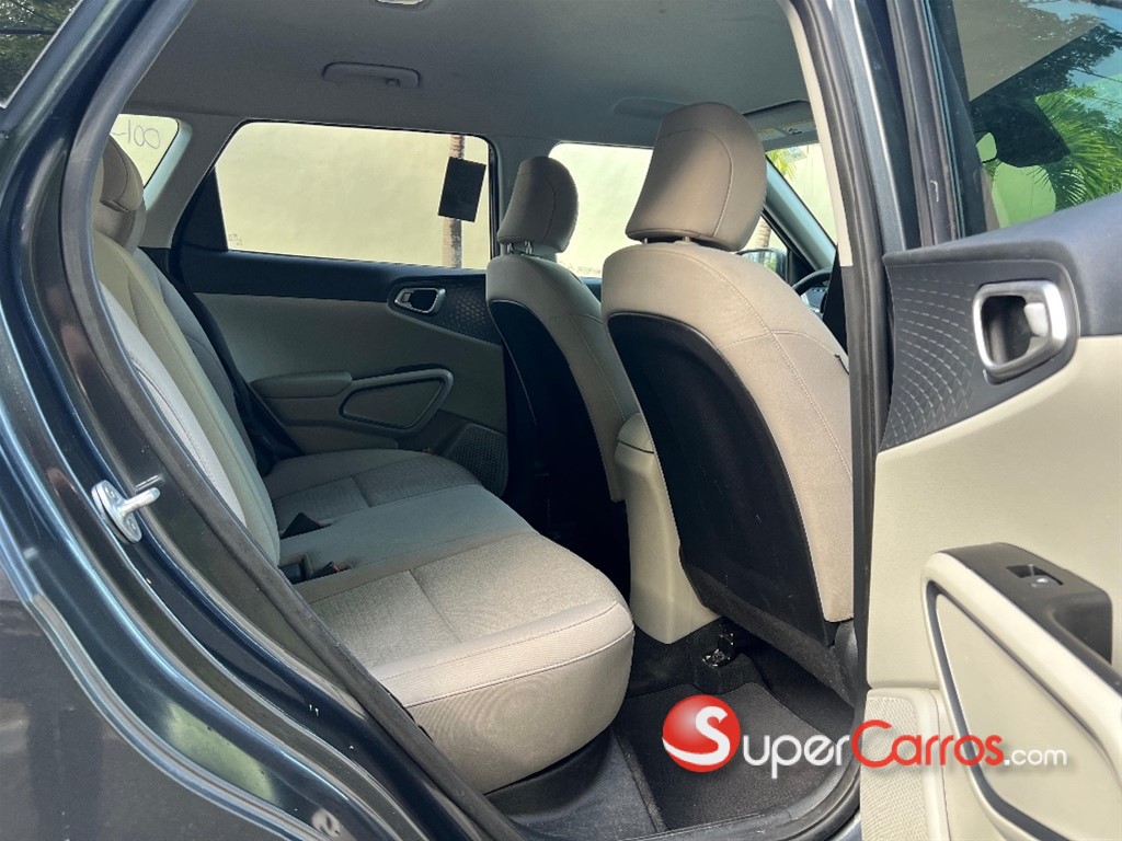 2020 Kia Soul S — foto 5 / 11