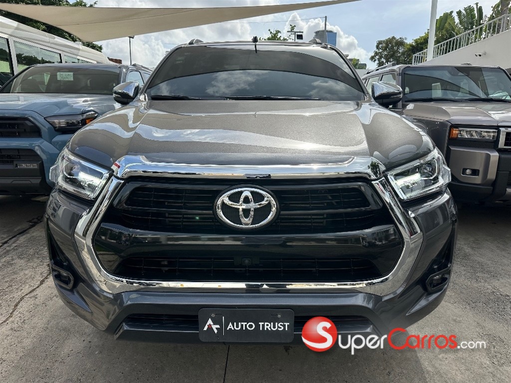 2023 Toyota Hilux Limited — foto 2 / 9