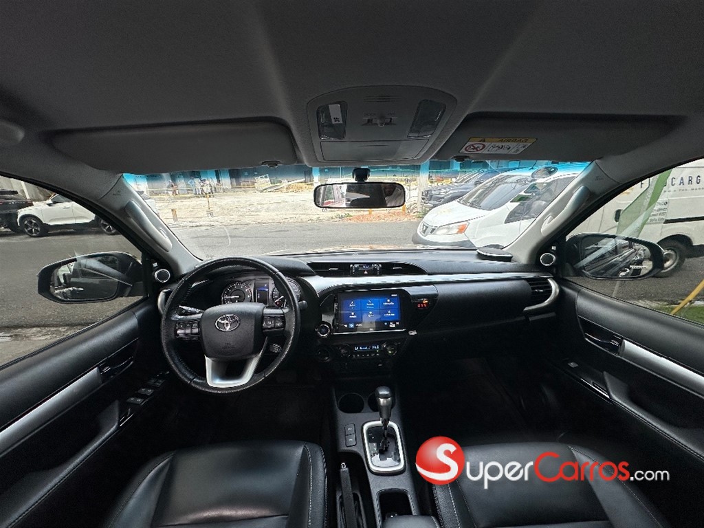 2023 Toyota Hilux Limited — foto 8 / 9