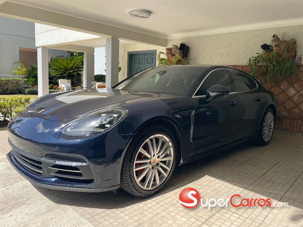 2018 Porsche Panamera