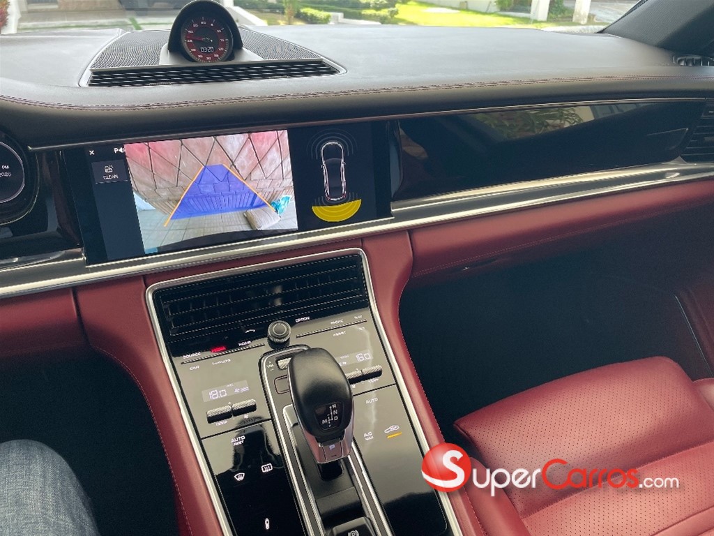2018 Porsche Panamera — foto 9 / 9