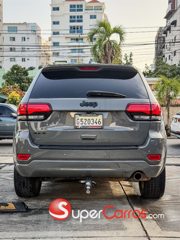2020 Jeep Grand Cherokee Laredo 4x4 — foto 10 / 11