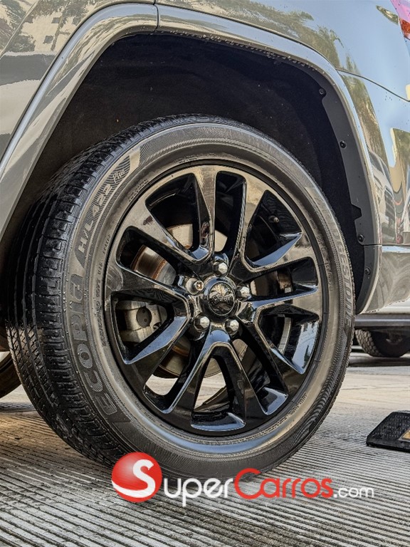 2020 Jeep Grand Cherokee Laredo 4x4 — foto 11 / 11