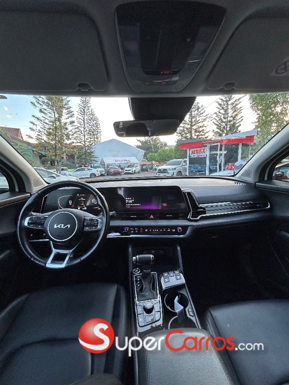 2022 Kia Sportage LX — foto 4 / 8