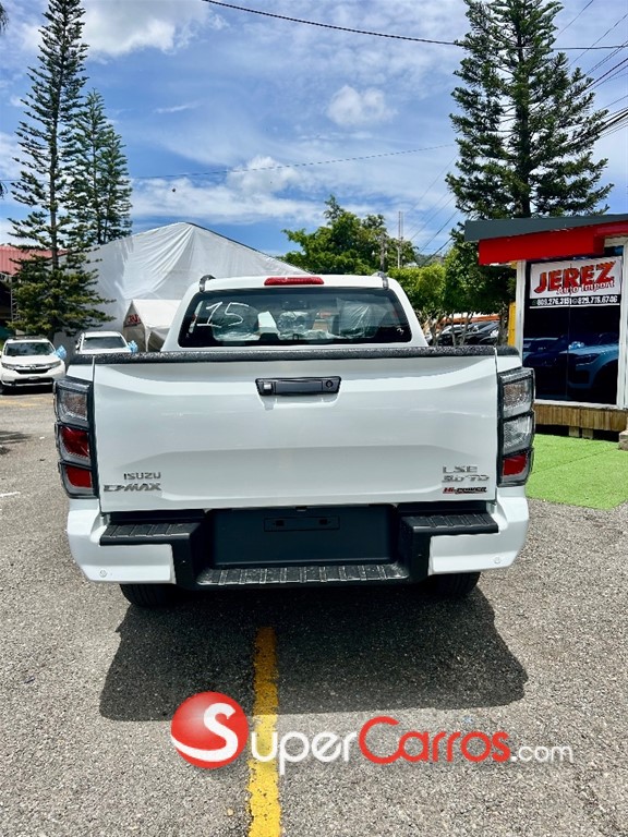2027 Isuzu DMAX — foto 6 / 10