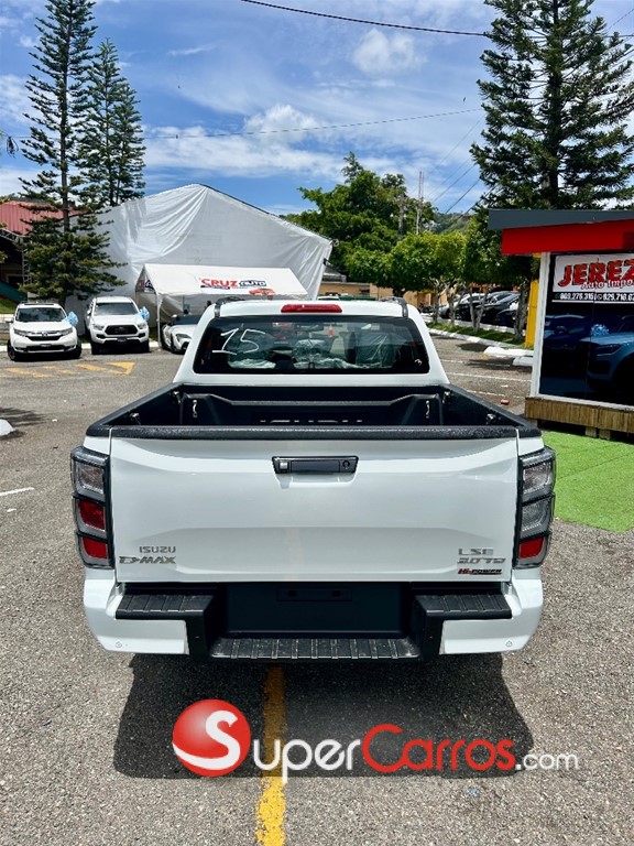 2027 Isuzu DMAX — foto 7 / 10