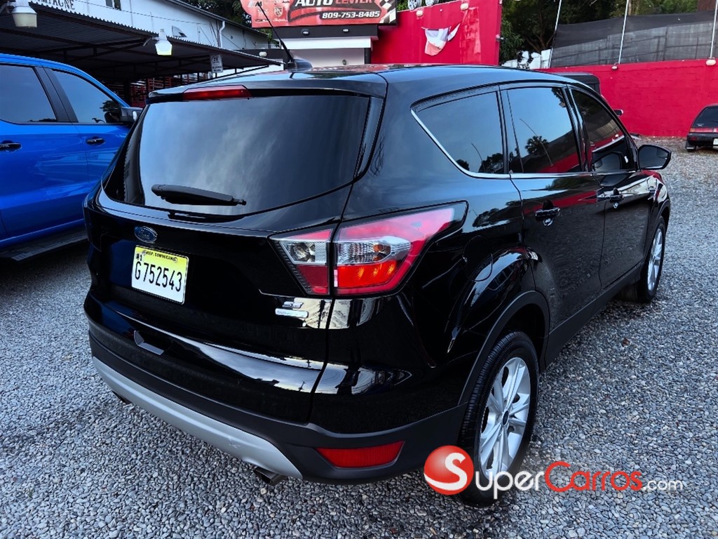 2017 Ford Escape SE Ecoboost — foto 5 / 9
