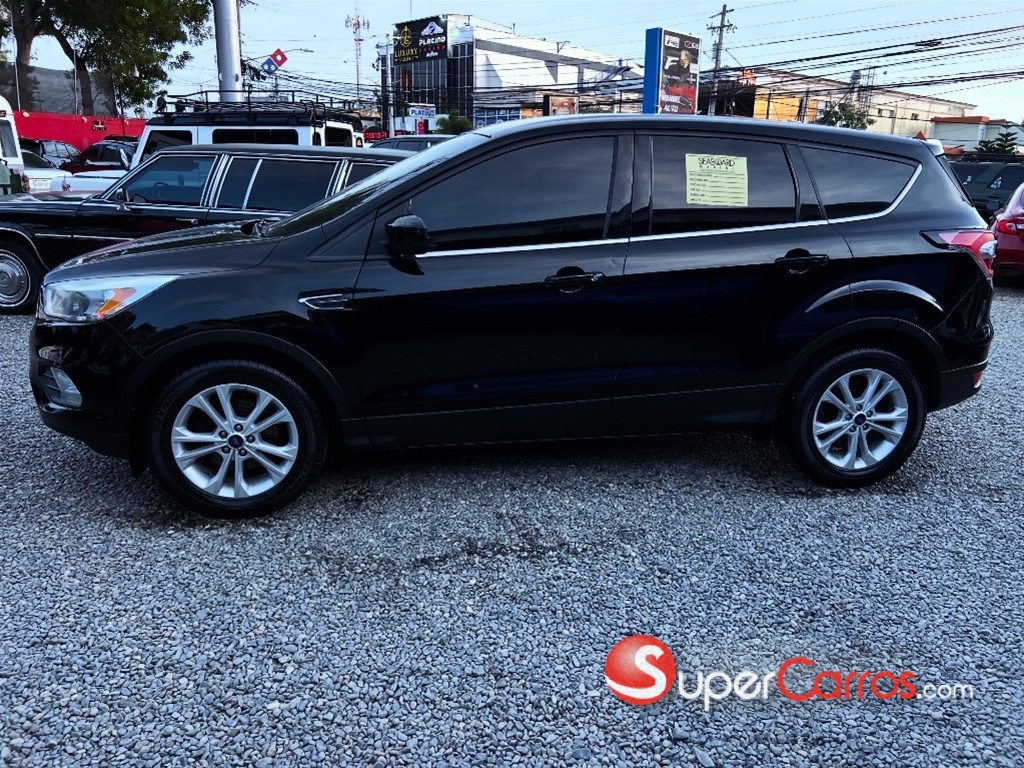 2017 Ford Escape SE Ecoboost — foto 6 / 9