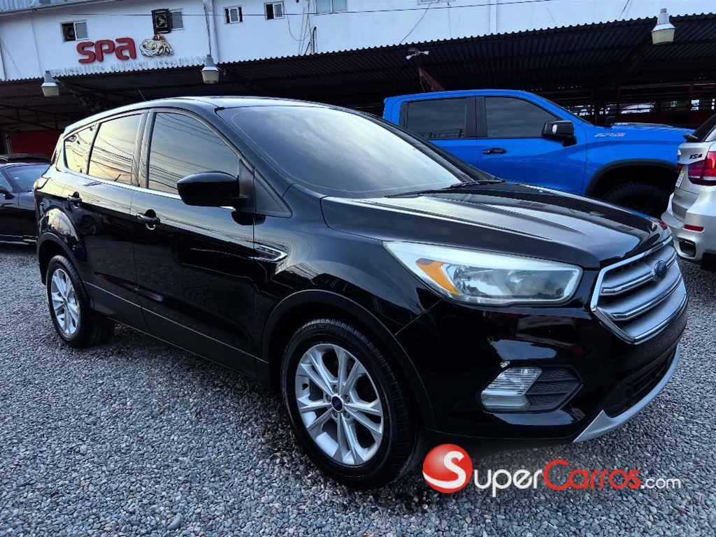 2017 Ford Escape SE Ecoboost — foto 7 / 9