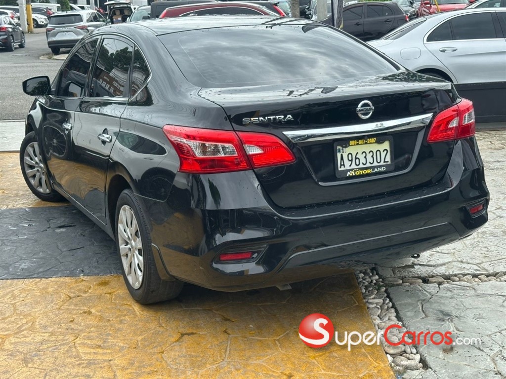2017 Nissan Sentra SV — foto 6 / 7