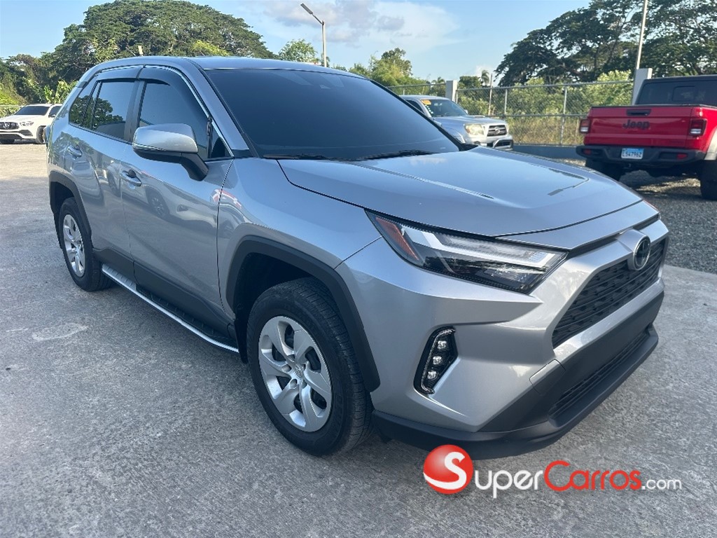 2023 Toyota RAV4 LE — foto 3 / 9