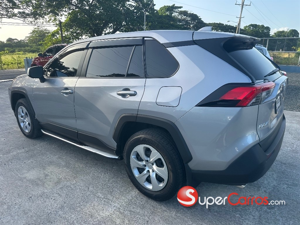 2023 Toyota RAV4 LE — foto 4 / 9