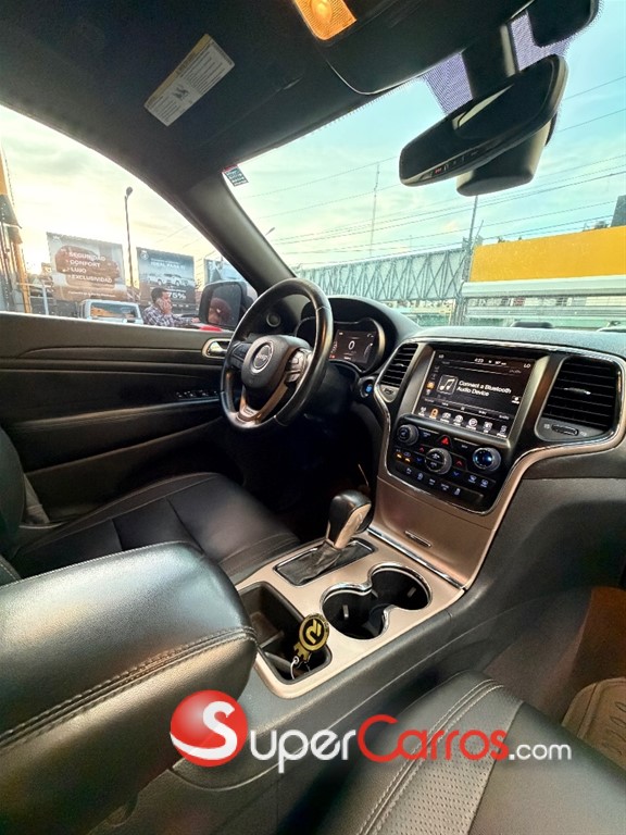 2017 Jeep Grand Cherokee Laredo — foto 7 / 11