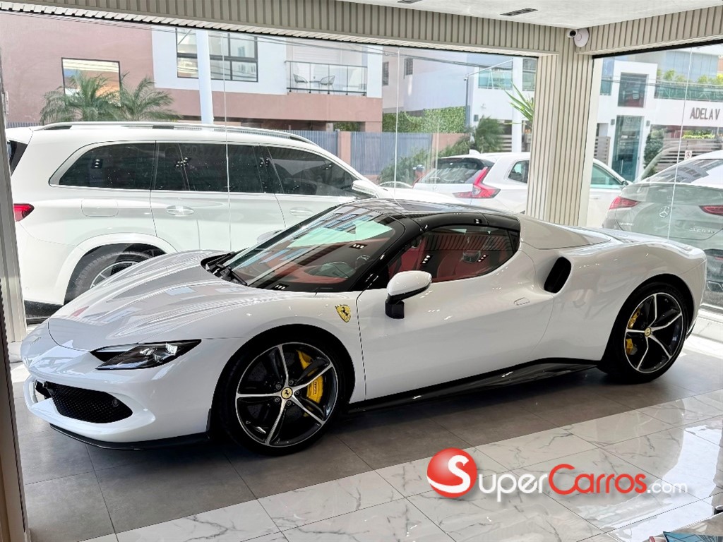 2026 Ferrari 296 GTS