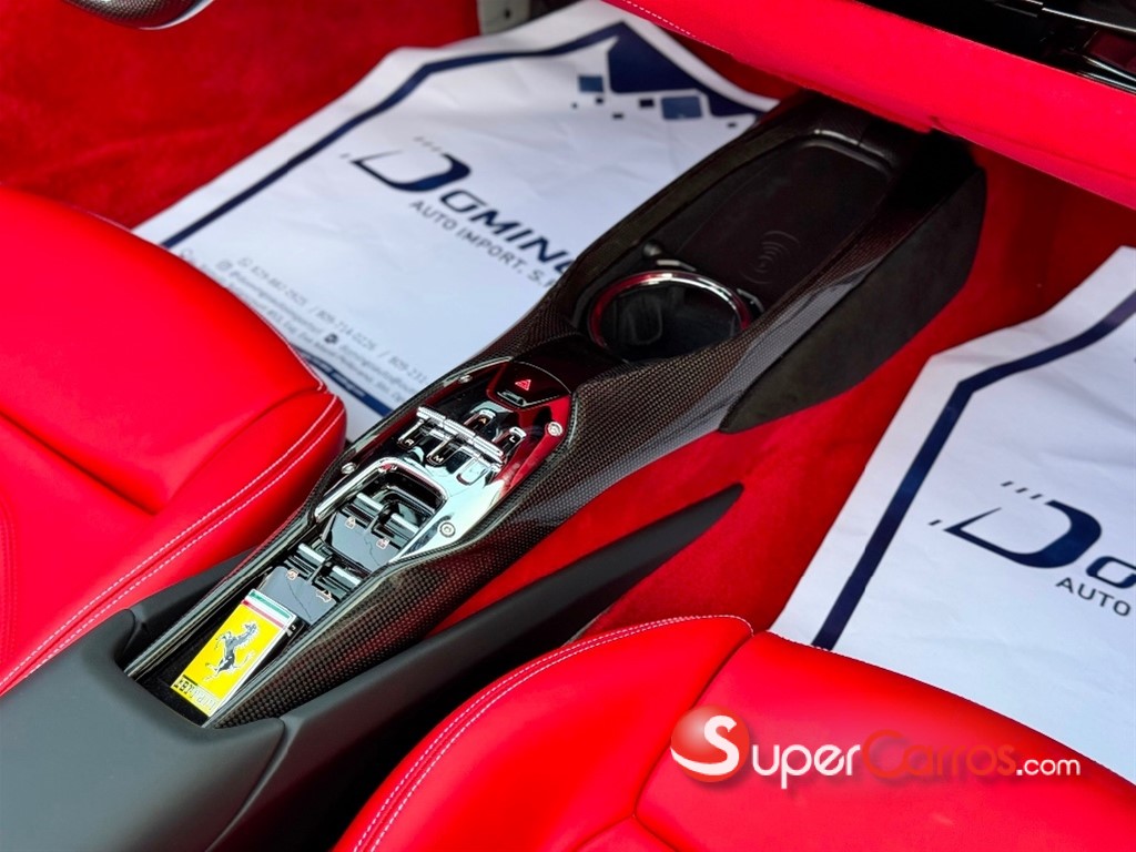 2026 Ferrari 296 GTS — foto 5 / 12