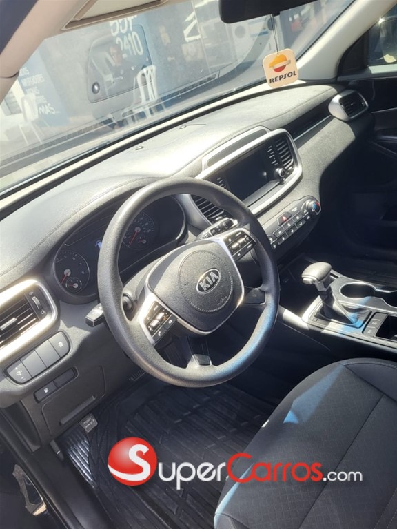 2020 Kia Sorento LX — foto 7 / 12