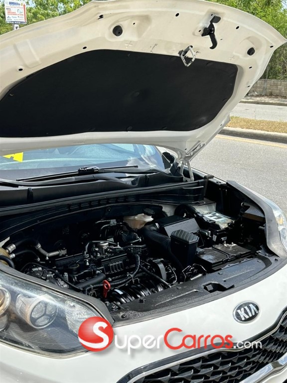 2021 Kia Sportage LX — foto 2 / 11
