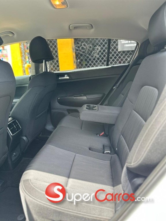 2021 Kia Sportage LX — foto 5 / 11