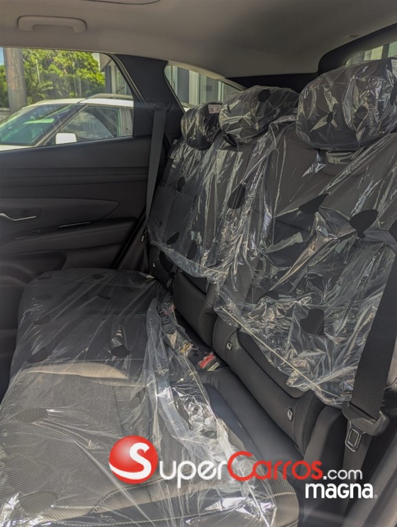 2026 Hyundai Tucson Signature — foto 9 / 10
