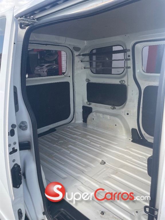 2019 Nissan NV 200 — foto 4 / 7