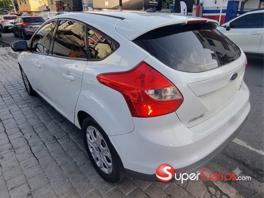 2012 Ford Focus SE — foto 2 / 9