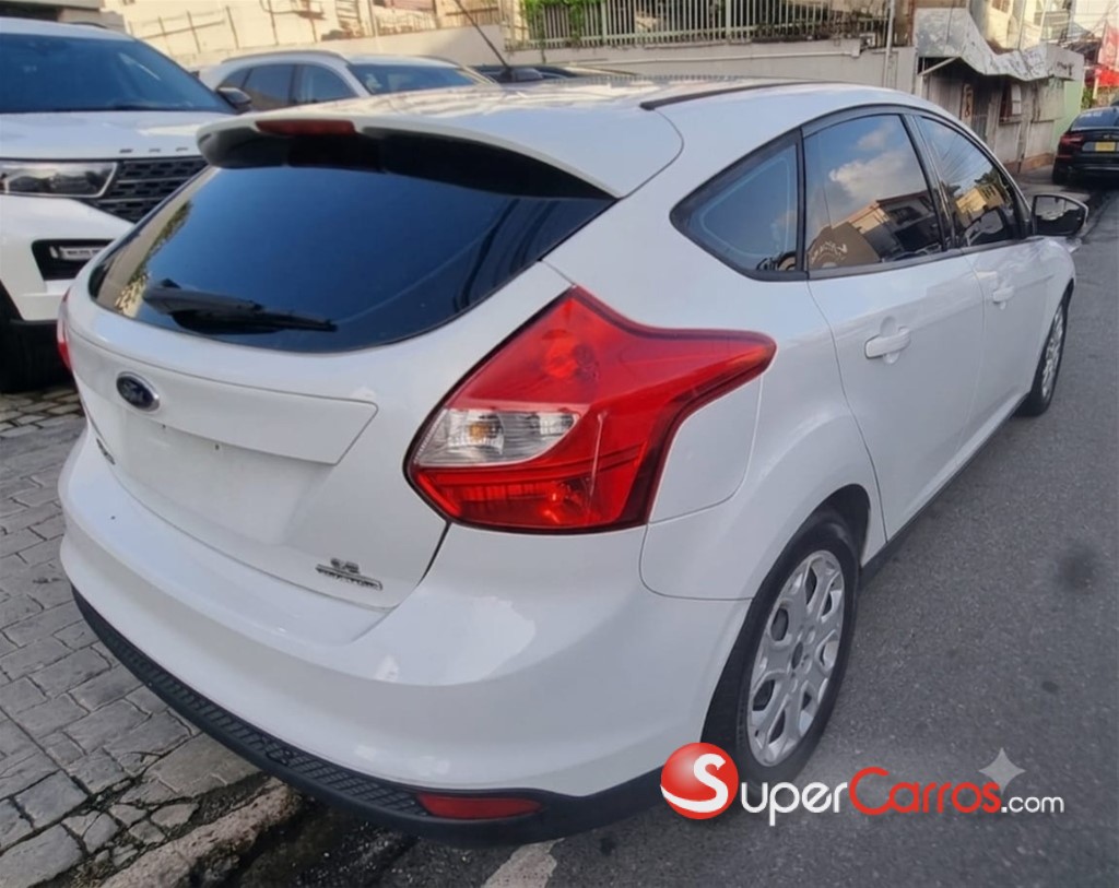 2012 Ford Focus SE — foto 3 / 9