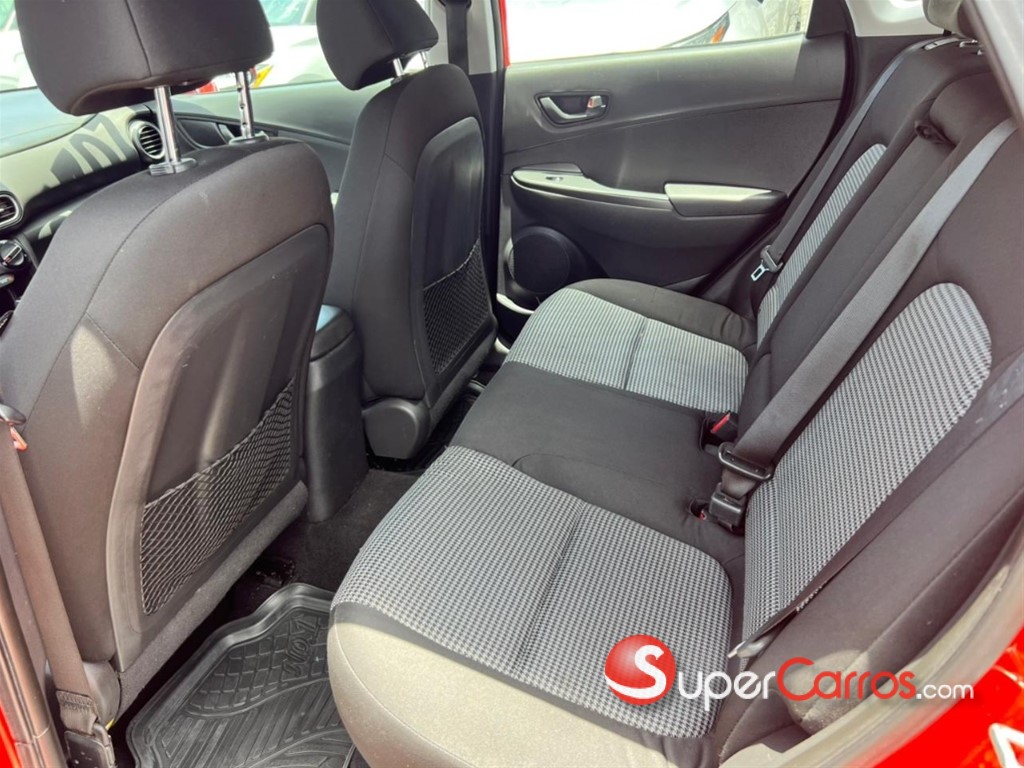 2020 Hyundai KONA — foto 7 / 12