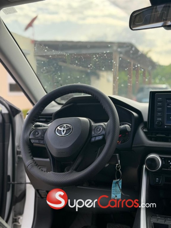 2021 Toyota RAV4 — foto 9 / 11