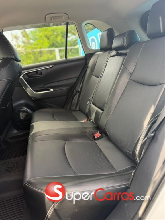 2021 Toyota RAV4 — foto 10 / 11