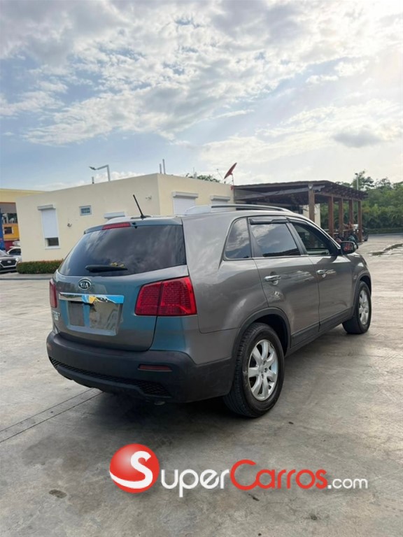 2013 Kia Sorento — foto 4 / 9
