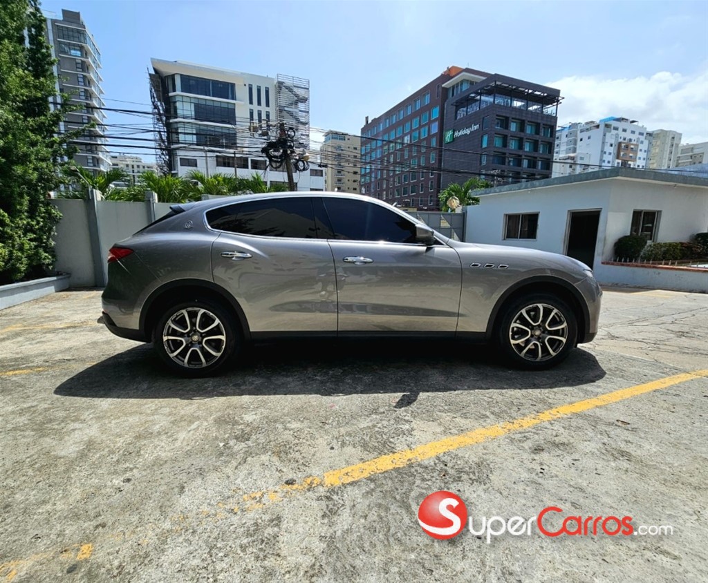 2018 Maserati Levante Q4 — foto 3 / 12